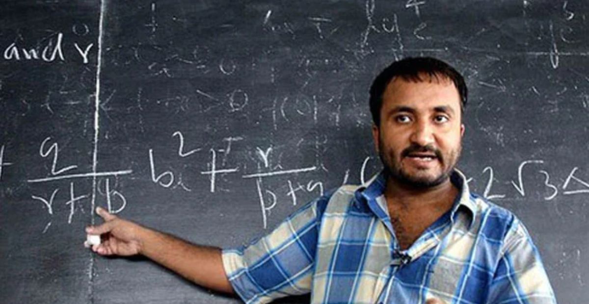 Read more about the article <strong>BOOK ANAND KUMAR WITH THEGIGS.IN</strong>